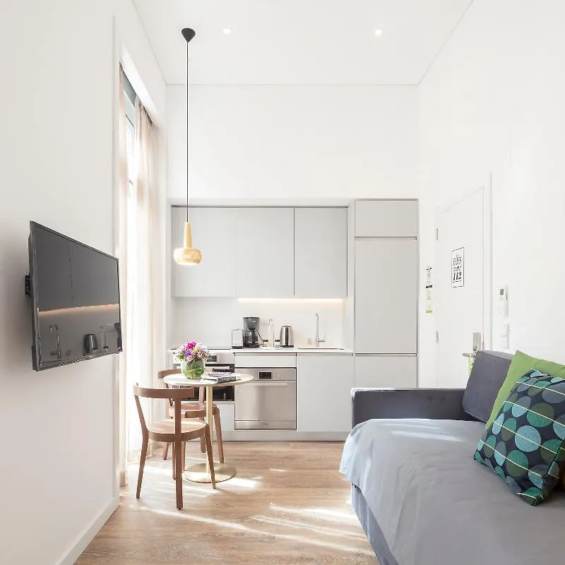 Lisbon Serviced Apartments - Santos 0*,